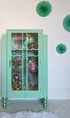 Alice pistachio green display cabinet