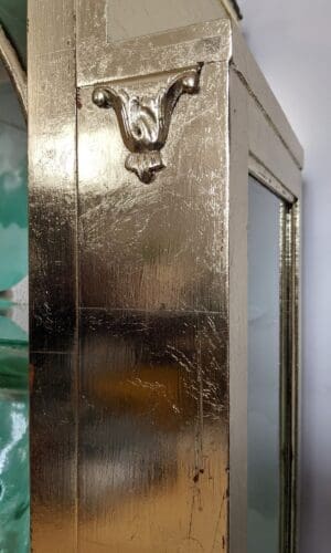 Florence, gilding on the front door side