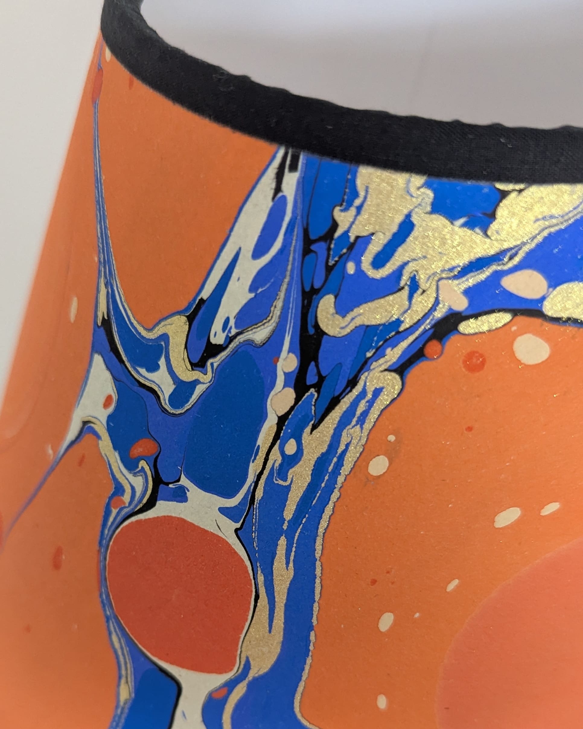 orange & blue marbled lampshade top detail