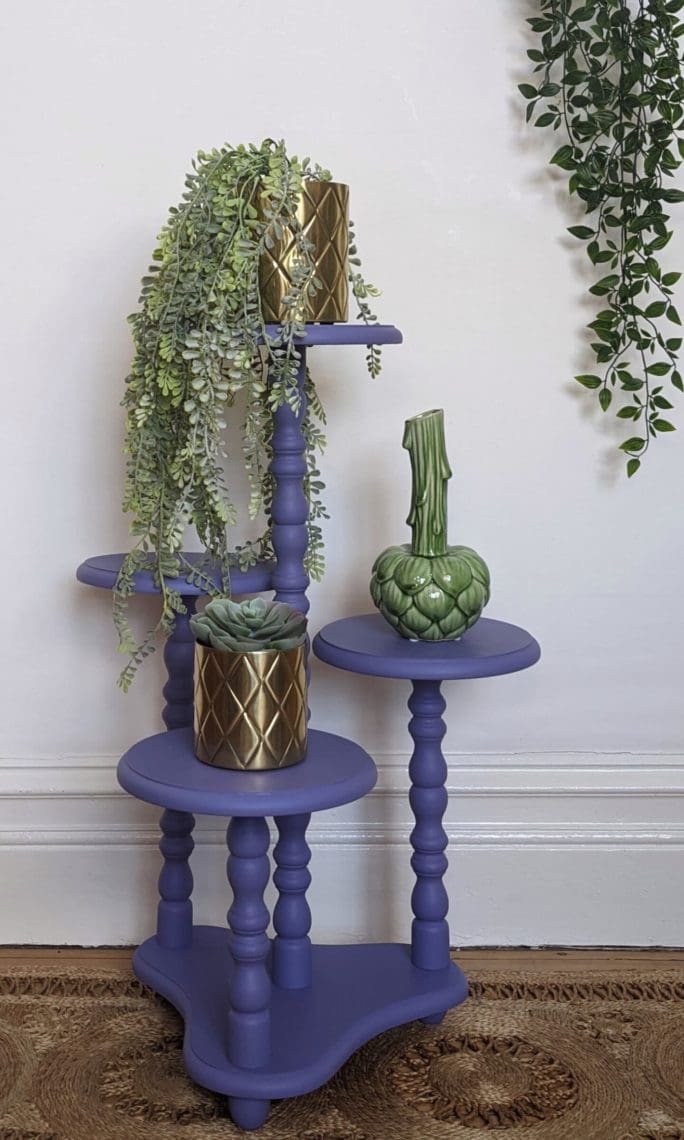 Periwinkle plant stand