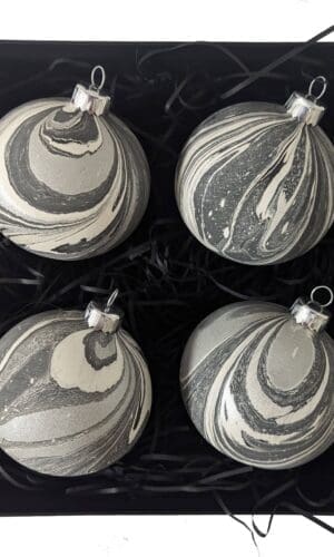 Set of 4 grey marbled Christmas baubles in a black box