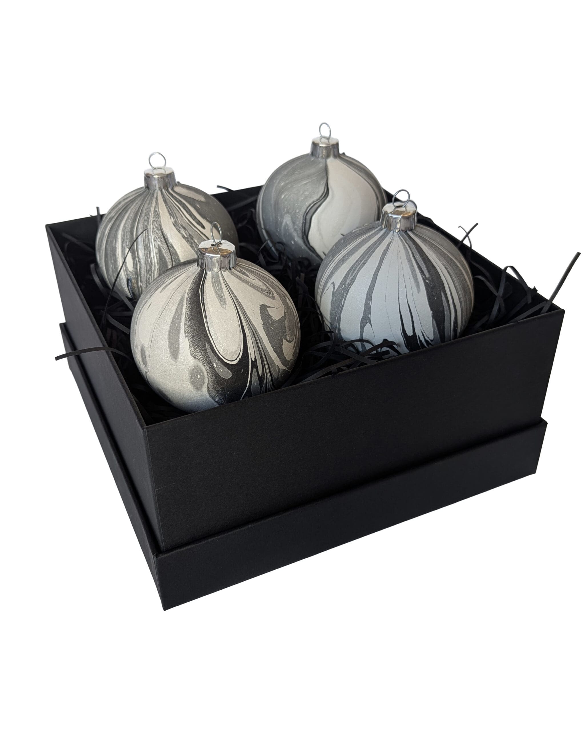 Box of 4 black and white marbled Christmas baubles